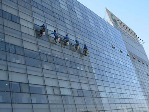 大型商场高墙清洗