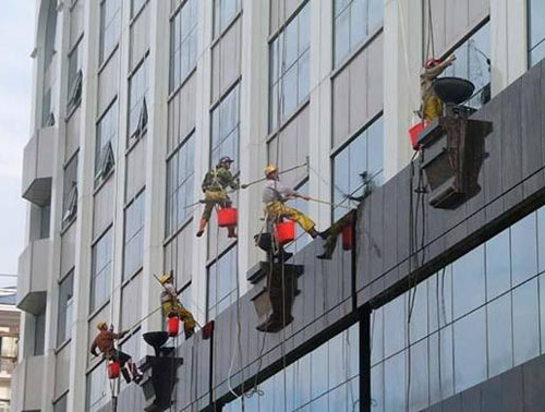 高空外墙清洗服务